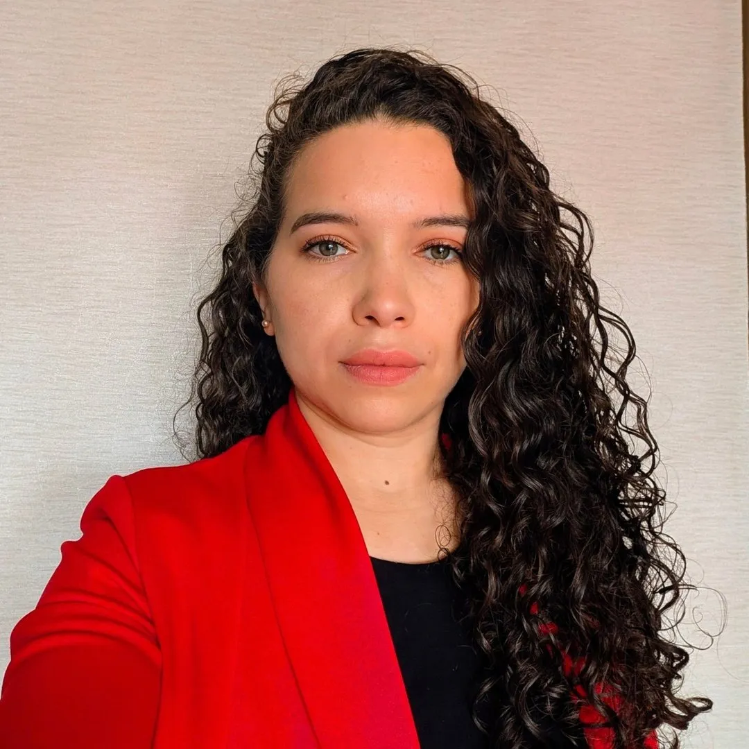 Portrait de Kaïna SLIMANI, Développeuse Web Full Stack